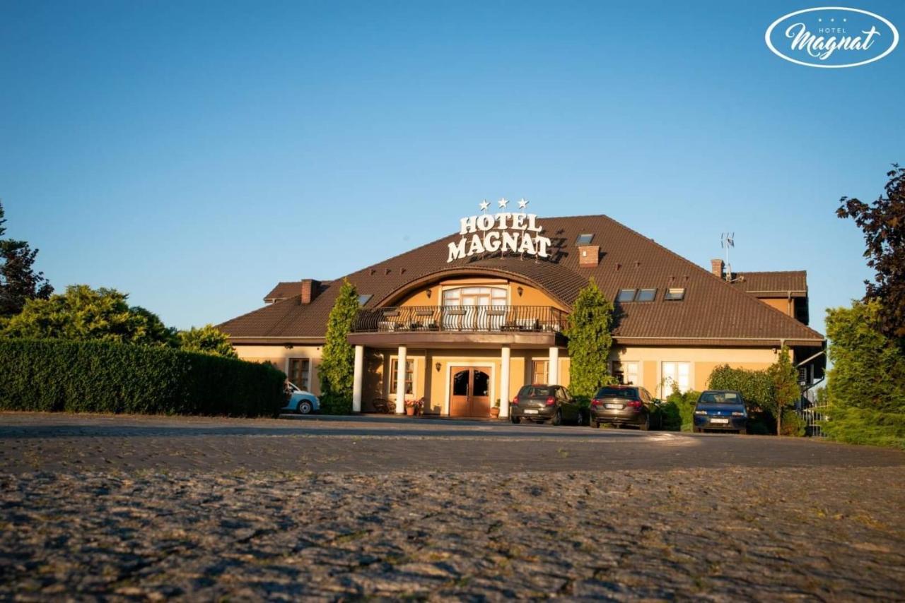 Hotel Magnat Słupca Eksteriør billede