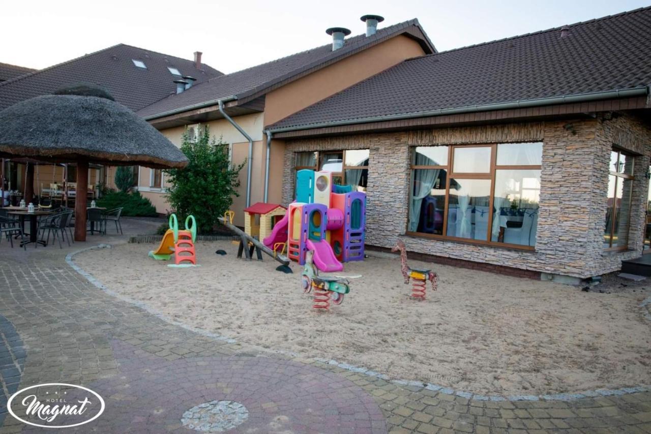 Hotel Magnat Słupca Eksteriør billede